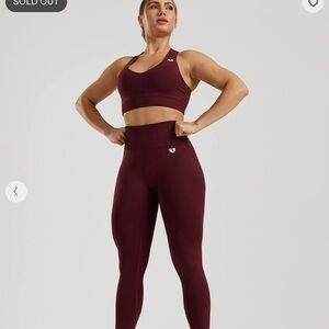 Women's best Burgundy Leggings